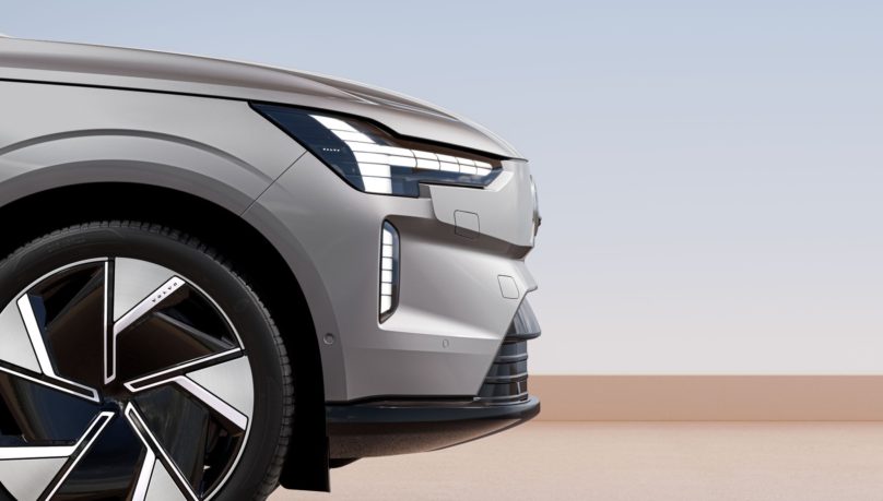 Volvo EX90 światła przód
