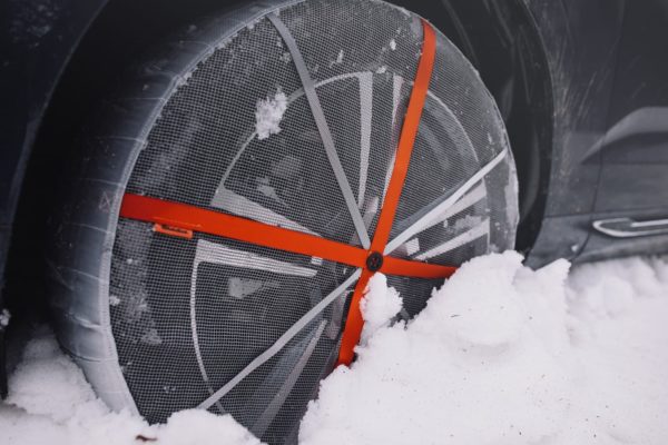 Skarpety śnieżne na koła Volvo XC60