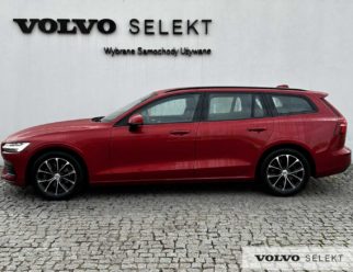 Volvo V60 Momentum używane czerwone bok