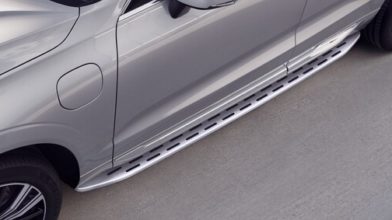 Zintegrowany stopień boczny Volvo XC60