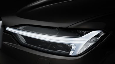 Volvo XC60 Black Edition reflektor