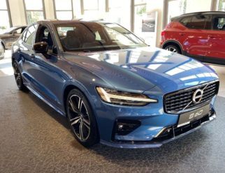 Volvo S60 R-Design niebieskie przód