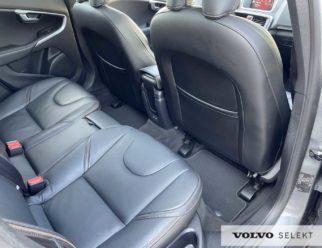Volvo V40 Cross Country Momentum używane tylna kanapa