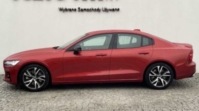 Volvo S60 R-Design używane czerwone bok