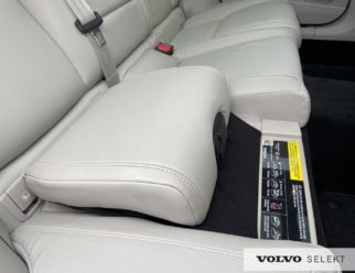Volvo V90 CC zintegrowane podwyższenie siedziska dla dzieci