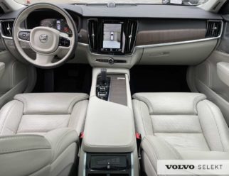 Volvo V90 Cross Country Pro używane jasna skóra