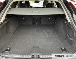 Volvo V90 Cross Country Pro używane pojemny bagażnik