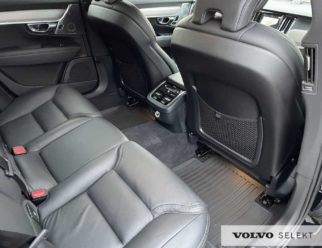 Volvo V90 Cross Country Pro używane tylna kanapa