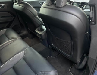 Volvo XC60 R-Design używane miejsce z tyłu