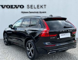 Volvo XC60 R-Design używane czarne tył