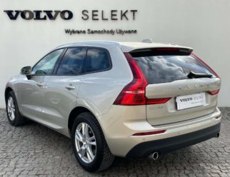 Volvo XC60 używane beżowe tył