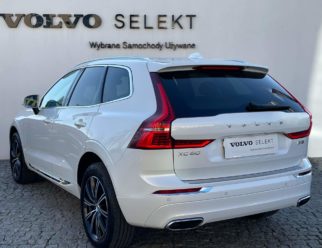 Volvo XC60 Inscription używane białe tył