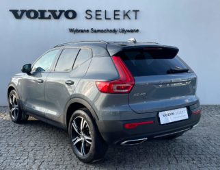 Volvo XC40 szary kolor czarny dach