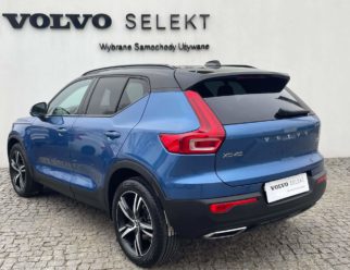 Volvo XC40 R-Design używane niebieskie tył
