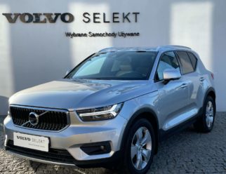 Volvo XC40 używane srebrne przód