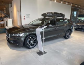 Volvo V60 Cross Country Pine Grey bok