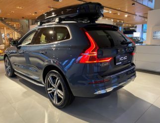Volvo XC60 niebieskie Denim Blue tył