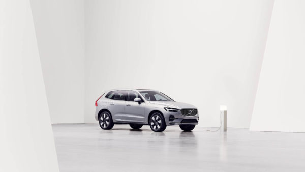 Volvo XC60 hybryda plug-in