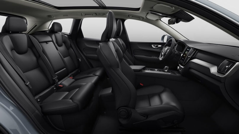 Volvo XC60 Recharge tapicerka czarna skórzana