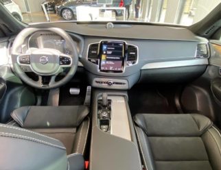 Volvo XC90 R-Design środek