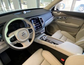 Volvo XC90 Inscription jasny środek