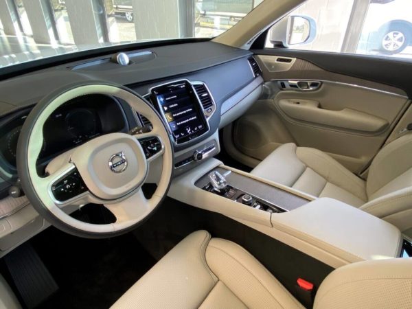 Volvo XC90 Inscription jasny środek