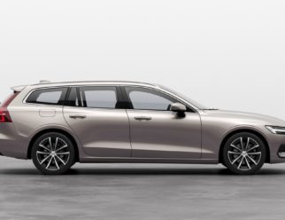 Volvo V60 Recharge kolor Bright Dusk bok
