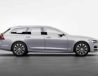 Volvo V90 Recharge kolor Silver Dawn bok