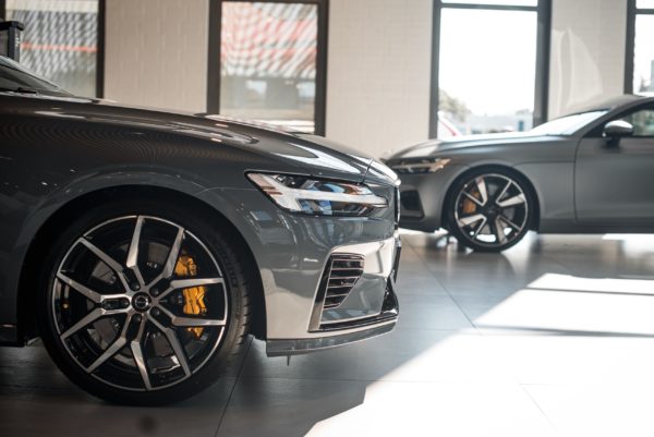 Volvo S60 i Polestar 1 w Domu Volvo