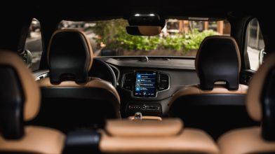 Volvo XC90 jasne wnętrze