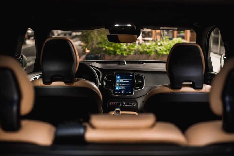 Volvo XC90 jasne wnętrze