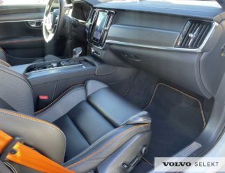 Volvo V90 Cross Country Ocean Race skórzany środek
