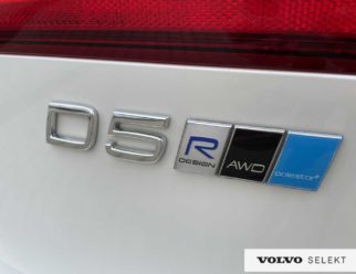 Volvo V90 R-Design używane białe emblemat polestar